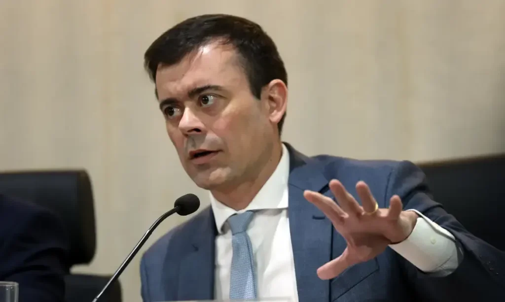 tarifaco-nao-deve-comprometer-investimentos-dos-eua-no-brasil