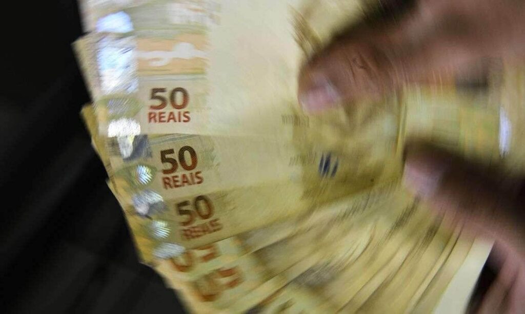 demanda-por-credito-no-brasil-sofre-nova-queda-acentuada-de-14,11%-em-junho,-aponta-cndl/spc-brasil