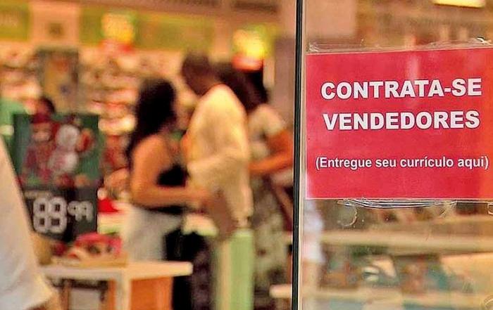 comercio-e-servicos-devem-abrir-130-mil-vagas-temporarias-e-efetivas-no-fim-de-2026