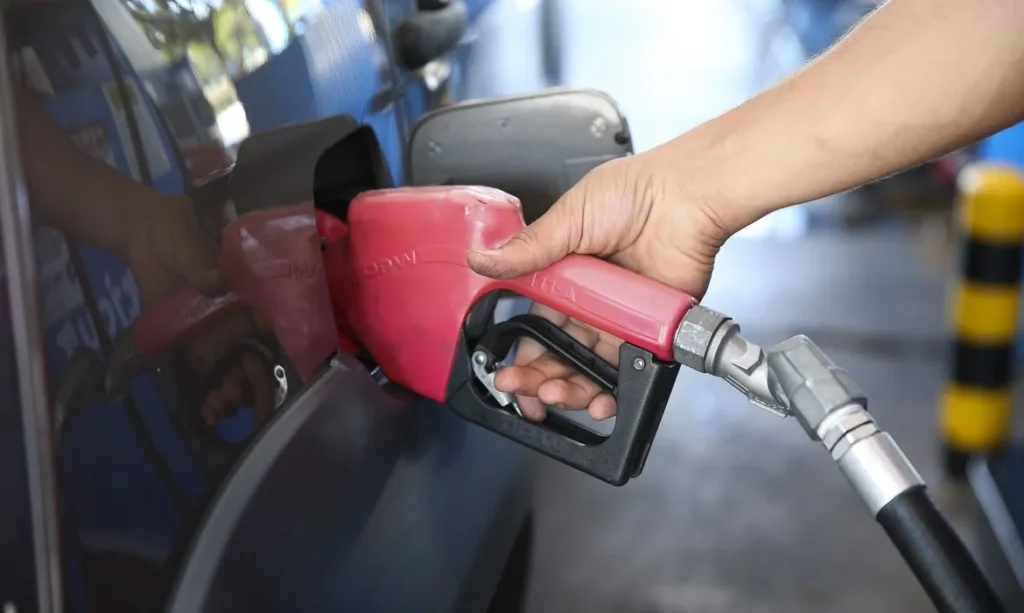 diesel-mantem-subsidio-de-r$-2,12-por-litro