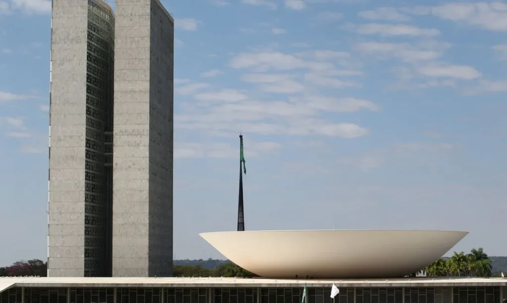 camara-aprova-aumento-do-teto-de-receita-do-mei-para-r$-140-mil