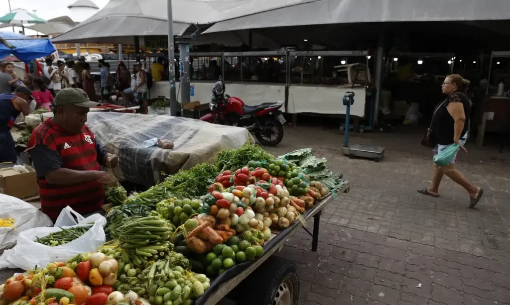 beneficios-sociais-sustentam-a-economia-de-cidades-do-interior