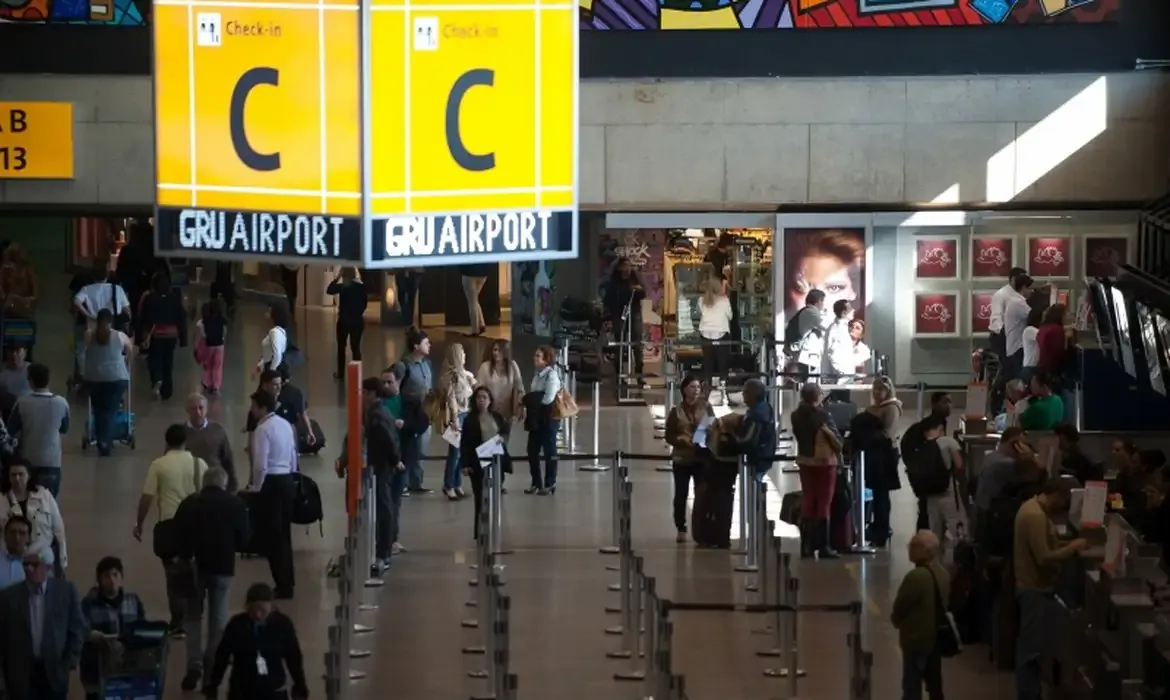 finados-deve-movimentar-mais-de-2-milhoes-de-passageiros-nos-aeroportos