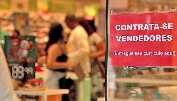comercio-e-servicos-devem-abrir-130-mil-vagas-temporarias-e-efetivas-no-fim-de-2026