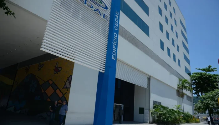 auditoria-aponta-indicios-de-desvios-de-r$-400-milhoes-na-cedae-saude