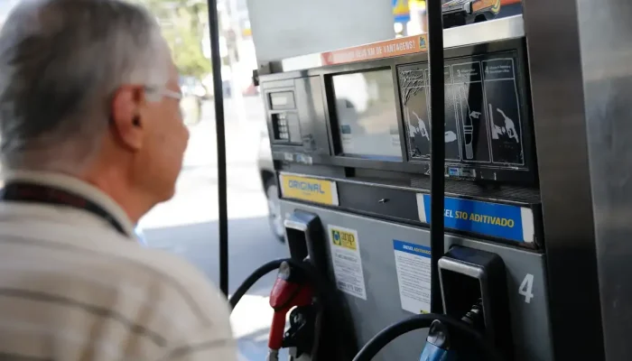 diesel-tera-subvencao-de-r$-2,12-por-litro-por-mais-30-dias